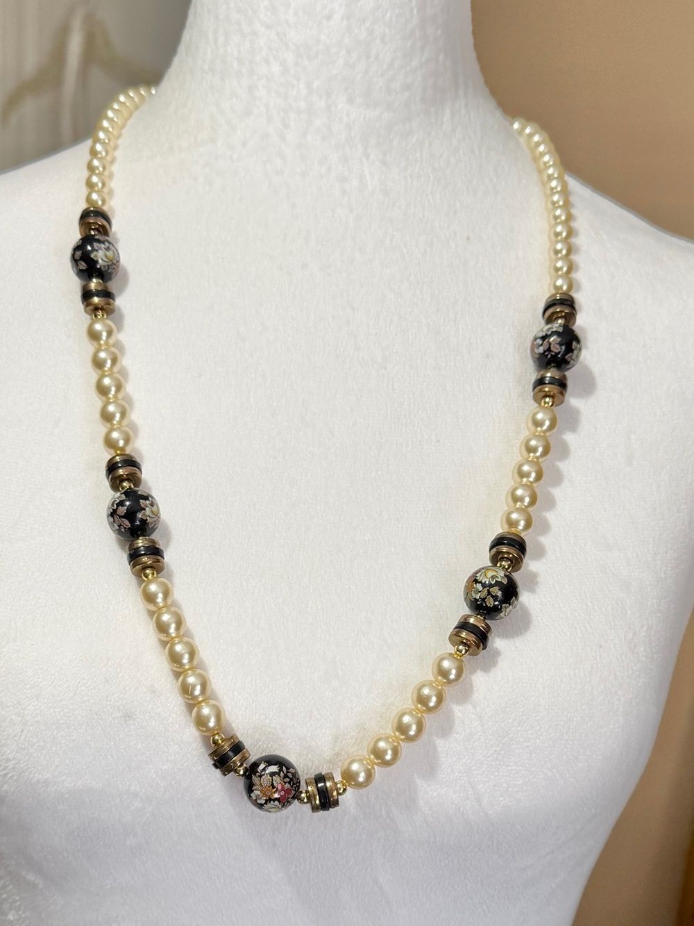 Vintage Glass Art Bead Necklace Gold Tone Spring Clasp Accent Spacers 28"